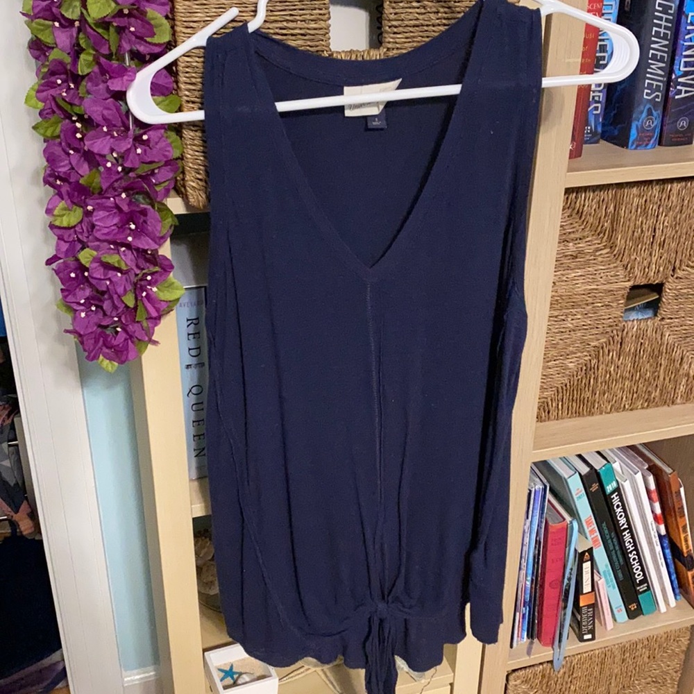 Navy blue tank top